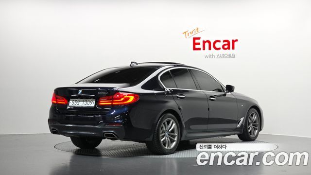 BMW 5-Series 2018 — photo 2