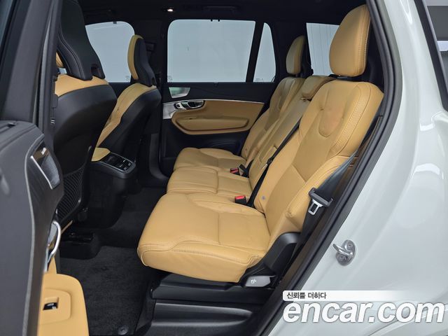 Volvo XC90 2024 — photo 10