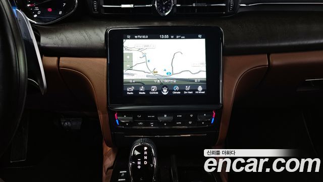 Maserati Quattroporte 2017 — photo 14