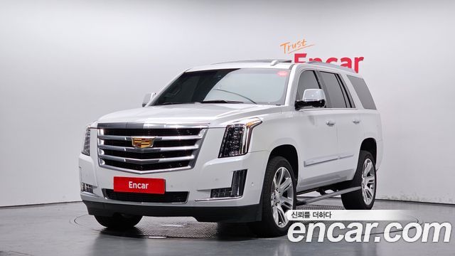 Cadillac Escalade 2018 — photo 1