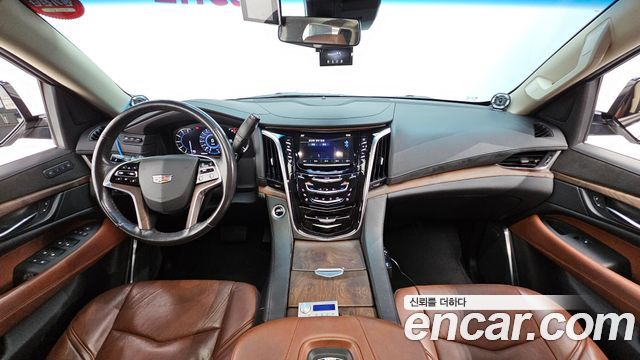 Cadillac Escalade 2018 — photo 7