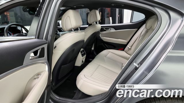 Genesis G70 2021 — photo 13