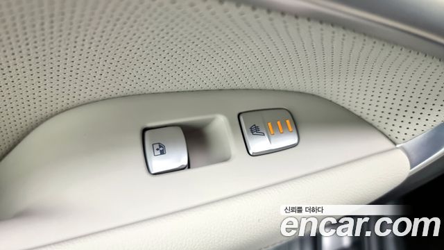 Genesis G70 2021 — photo 19