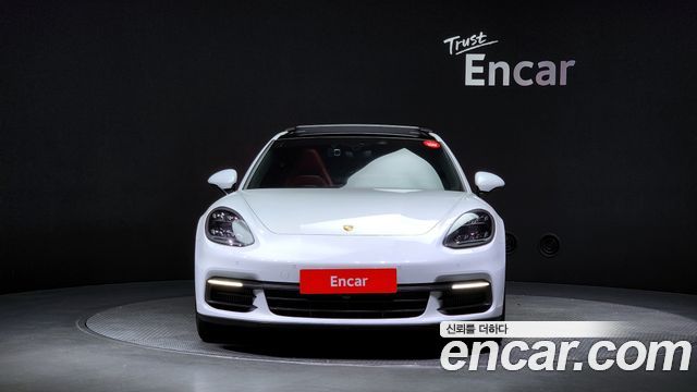 Porsche Panamera 2020 — photo 3