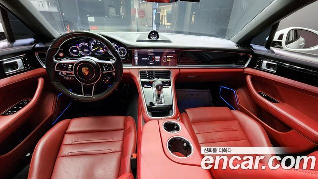 Porsche Panamera 2020 — photo 7