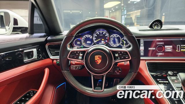 Porsche Panamera 2020 — photo 14