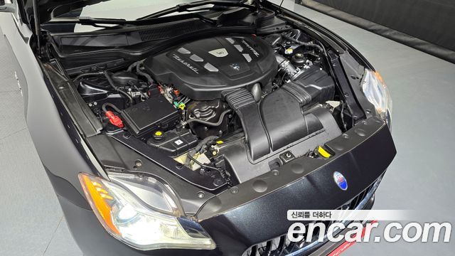 Maserati Quattroporte 2014 — photo 6