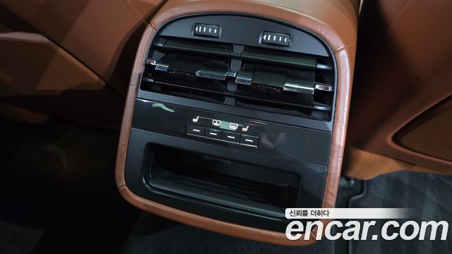 Maserati Quattroporte 2014 — photo 19