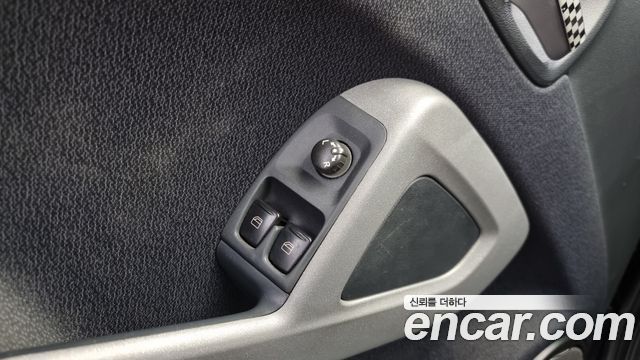 Smart Fortwo 2013 — photo 16
