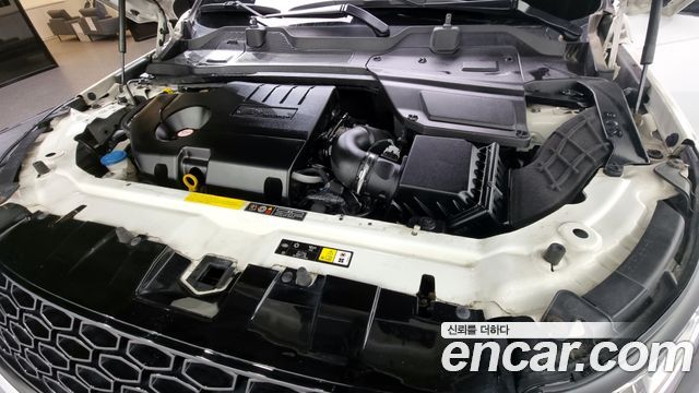 Land Rover Discovery Sport 2017 — photo 6