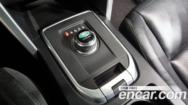 Land Rover Discovery Sport 2017 — photo 9