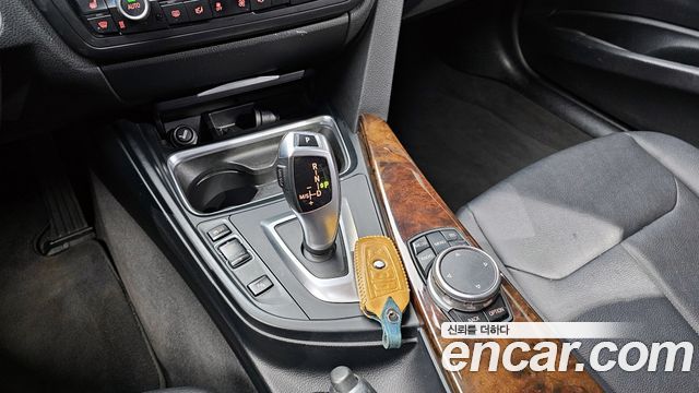 BMW 3-Series 2015 — photo 9