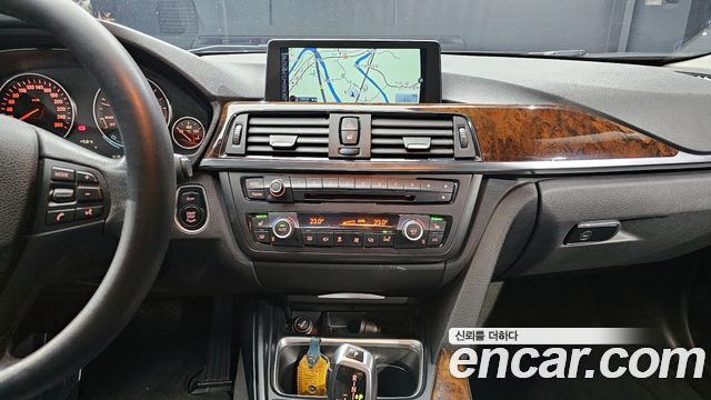 BMW 3-Series 2015 — photo 15