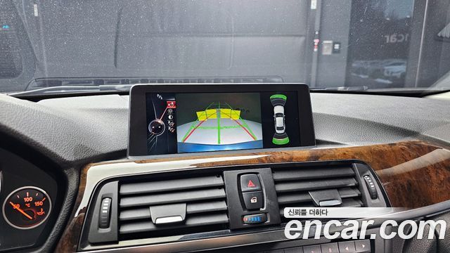 BMW 3-Series 2015 — photo 16