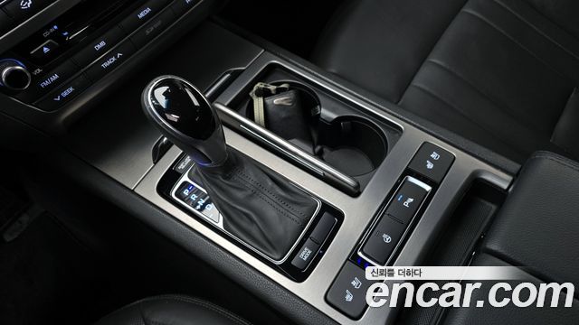 Hyundai Genesis 2015 — photo 9