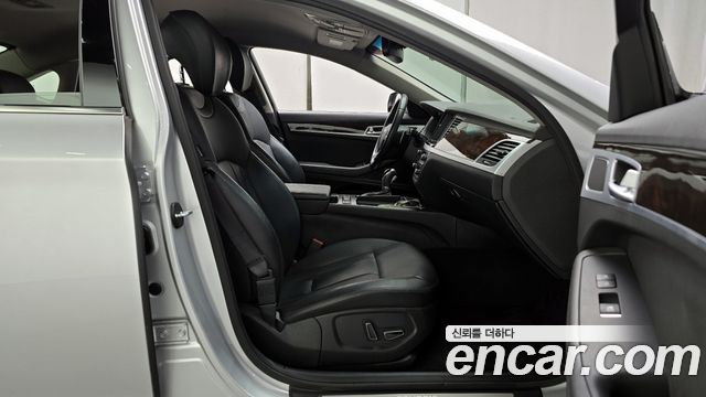 Hyundai Genesis 2015 — photo 10