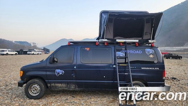 Ford E-Series 2003 — photo 2