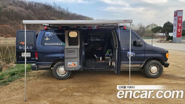 Ford E-Series 2003 — photo 3
