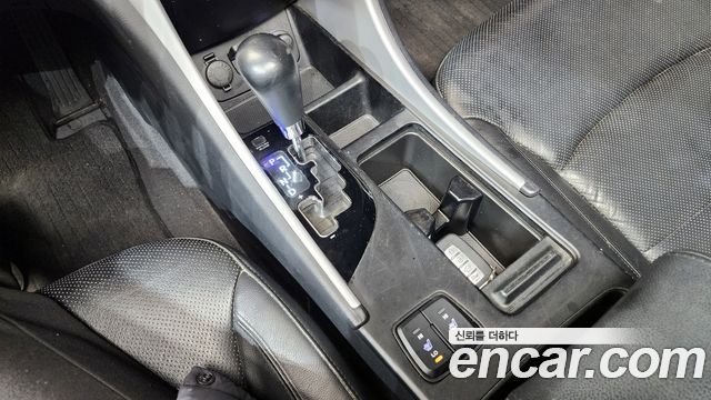 Hyundai Sonata 2010 — photo 9