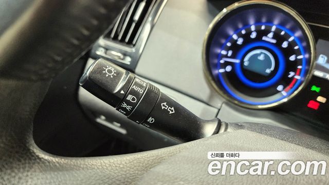 Hyundai Sonata 2010 — photo 16