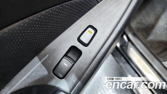 Hyundai Sonata 2010 — photo 18