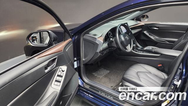 Toyota Avalon 2021 — photo 10