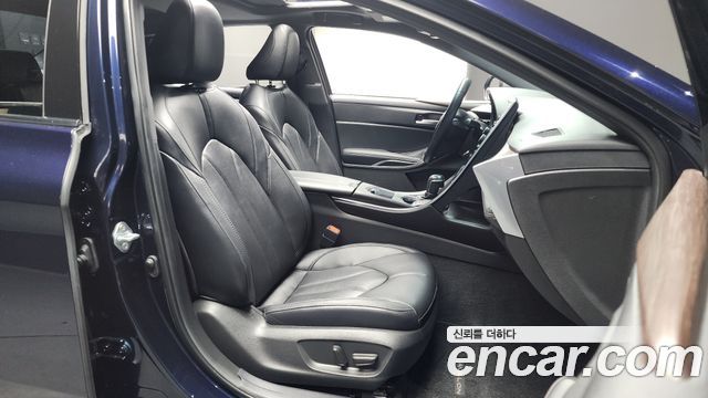 Toyota Avalon 2021 — photo 11