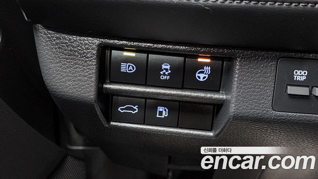 Toyota Avalon 2021 — photo 19