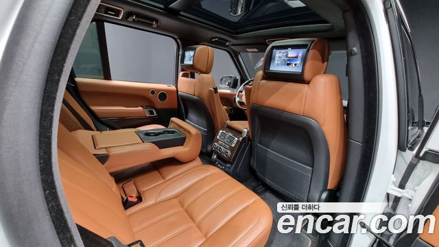 Land Rover Range Rover 2017 — photo 12