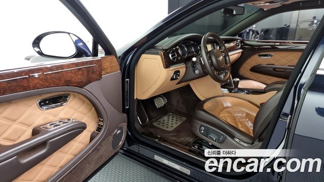 Bentley Mulsanne 2016 — photo 10
