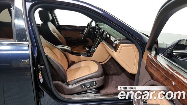 Bentley Mulsanne 2016 — photo 11