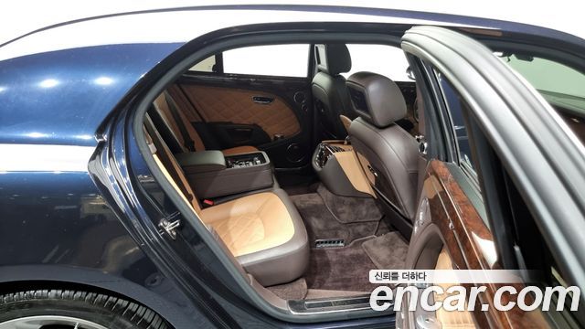 Bentley Mulsanne 2016 — photo 12