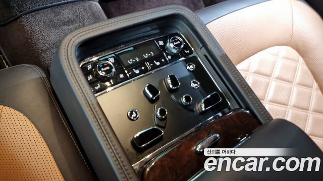 Bentley Mulsanne 2016 — photo 18