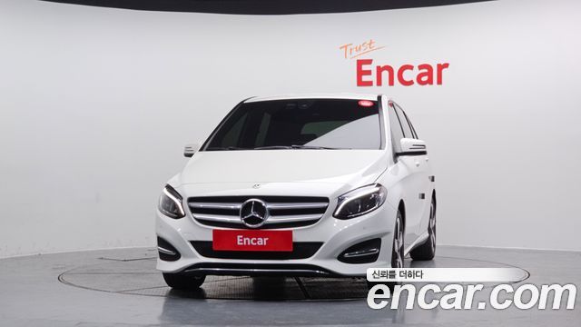 Mercedes-Benz B-Class 2018 — photo 3