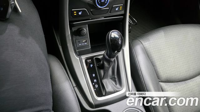 Hyundai AVANTE 2014 — photo 9
