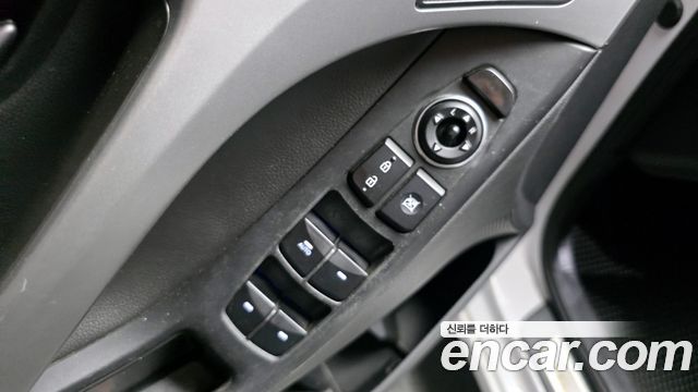 Hyundai AVANTE 2014 — photo 14