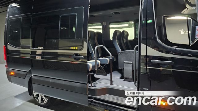 Hyundai Solati 2023 — photo 12
