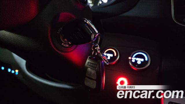 Hyundai Solati 2023 — photo 19