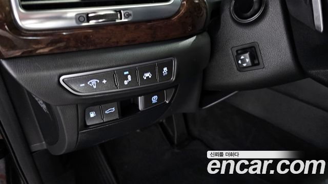 Genesis EQ900 2016 — photo 14