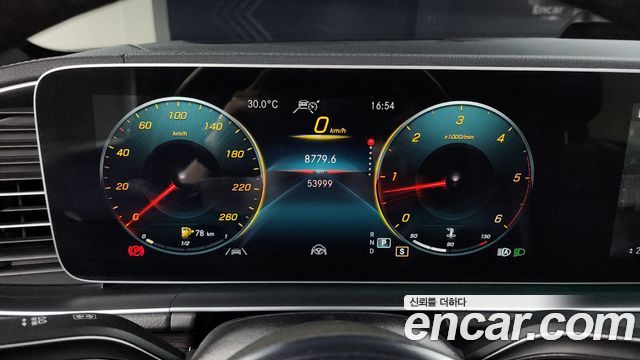 Mercedes-Benz GLE-Class 2023 — photo 8