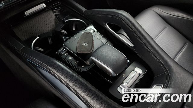 Mercedes-Benz GLE-Class 2023 — photo 9