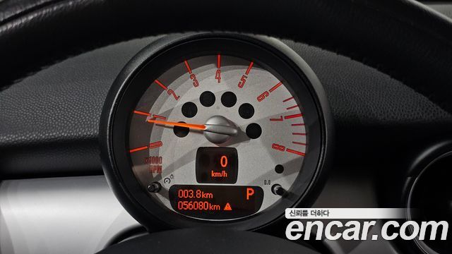 Mini Cooper 2012 — photo 8