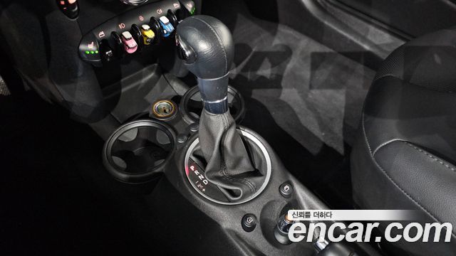 Mini Cooper 2012 — photo 9