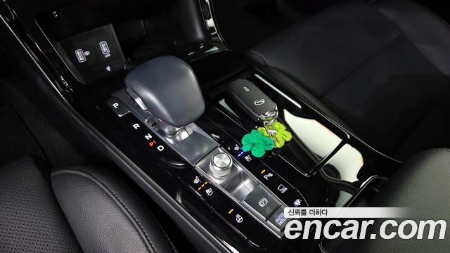 Kia K7 2020 — photo 9