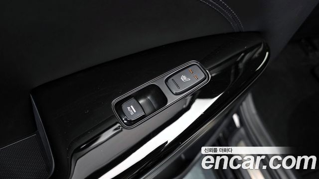 Kia K7 2020 — photo 17
