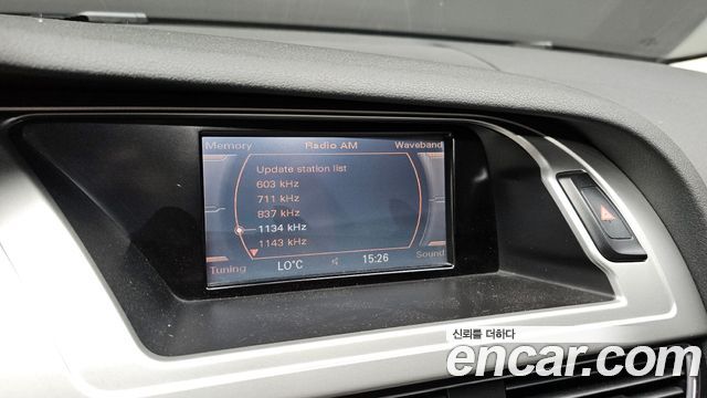 Audi A4 2012 — photo 14