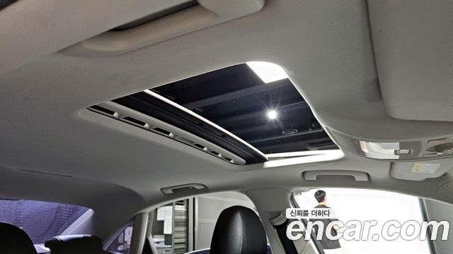 Audi A4 2012 — photo 19