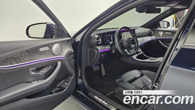 Mercedes-Benz E-Class 2021 — photo 10