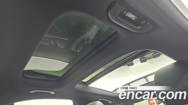 Mercedes-Benz E-Class 2021 — photo 18
