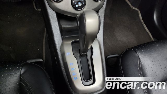 Chevrolet Korea Aveo 2012 — photo 9